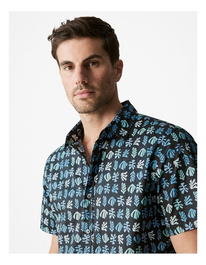Regular Fit Summer Leaf Print Short Sleeve Shirt in Black image 4