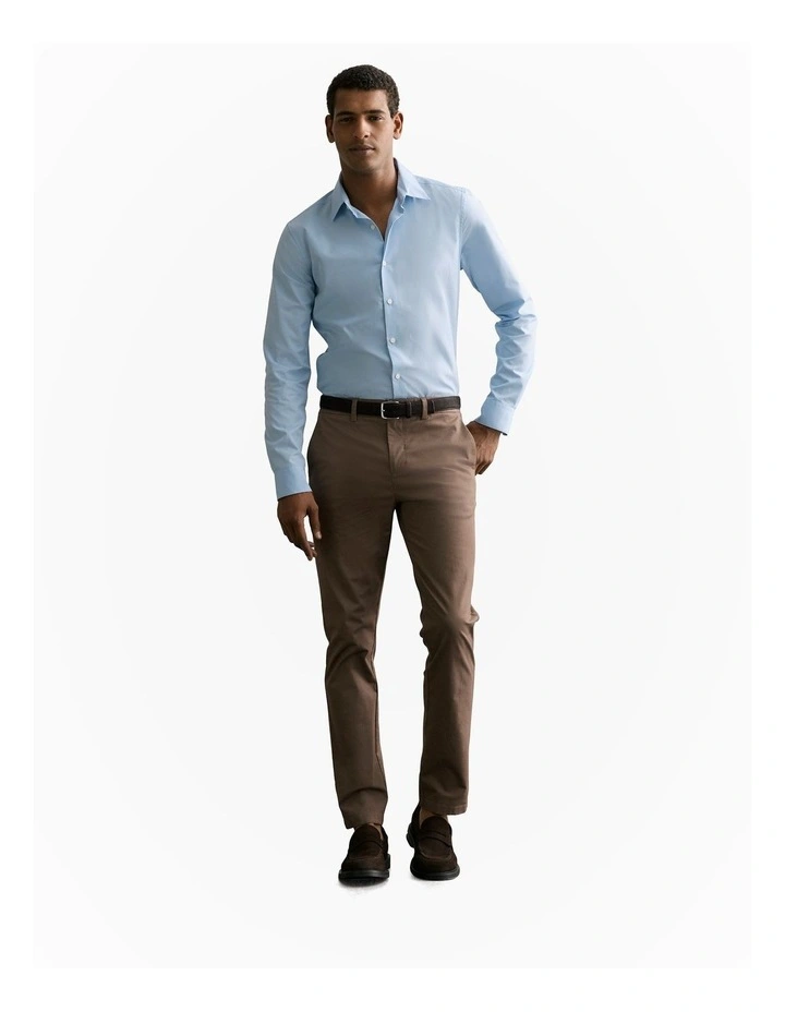 Tailored Fit Poplin Smart Shirt in Pale Blue image 2