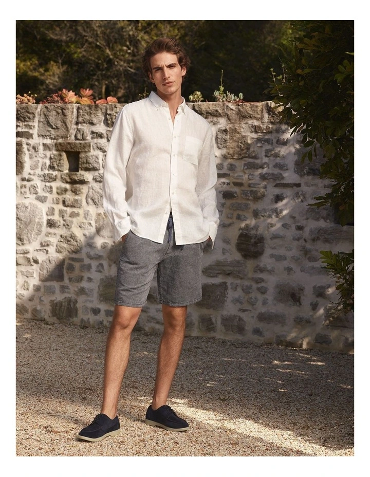 Yarn Dyed Linen Cotton Pull On Short in Navy image 2