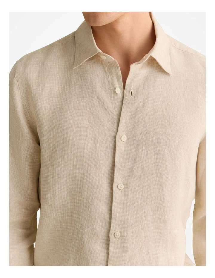 Tailored Fit Basketweave Linen Shirt in Barley image 3