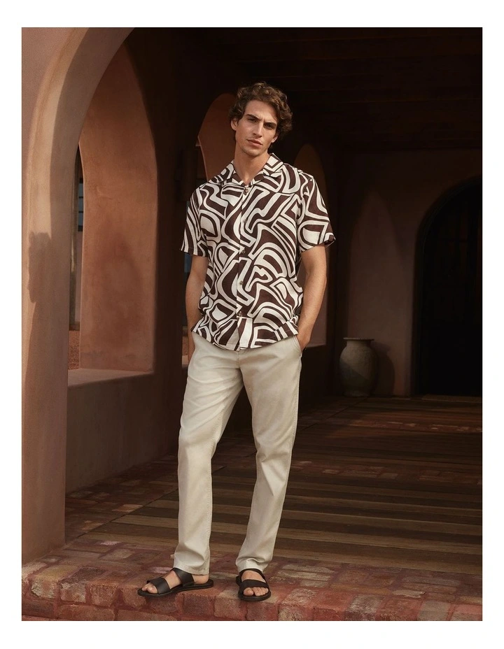 Kai Linen Short Sleeve Shirt in Chocolate image 2