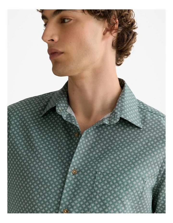 Tailored Fit Etch Print Short Sleeve Shirt in Petrol Green image 3