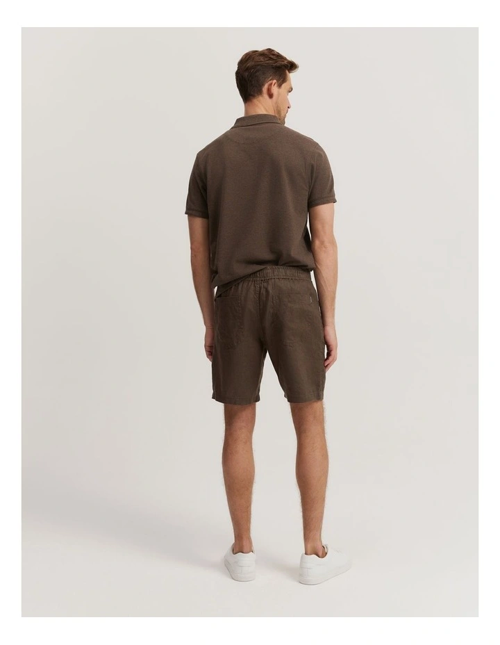 Organically Grown Linen Drawcord Short in Cappuccino image 4