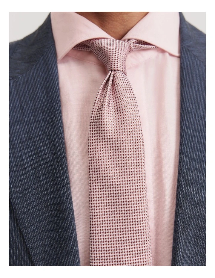 Silk Textured Tie in Soft Pink image 2