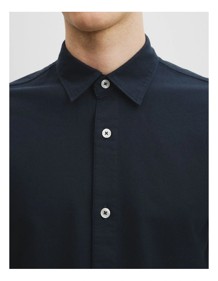 Relaxed Fit Cotton Short Sleeve Oxford Shirt in Navy image 2