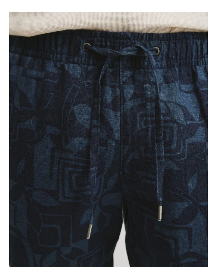 Organically Grown Linen 6'' Print Drawcord Short in Denim Blue image 3