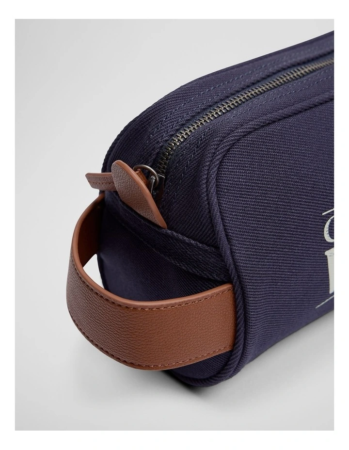 Workwear Washbag in Navy image 2