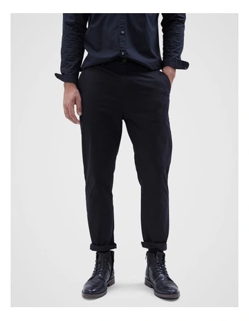Regular Chino Pant in Black