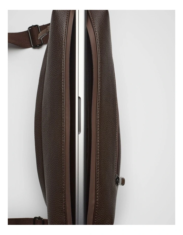 Zac Messenger in Brown image 2