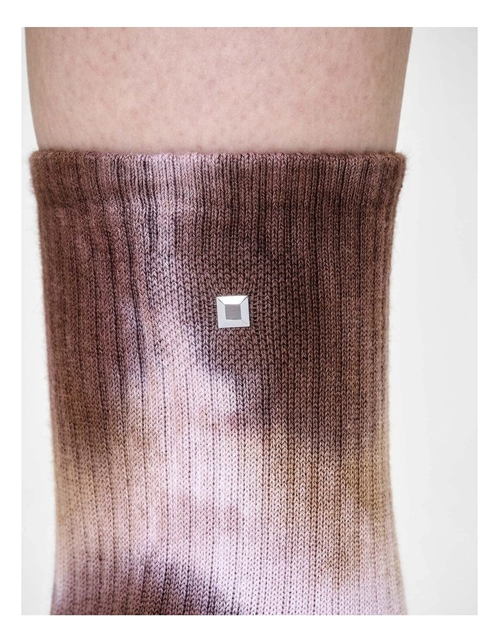 Tie-Dye Studd Sneaker Crew Socks in White image 3