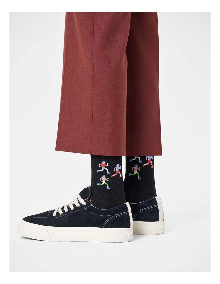 Runners Crew Socks in Black image 2