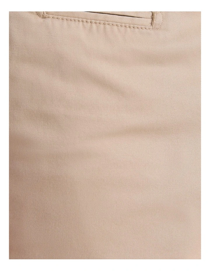 Classic Short in Beige image 6