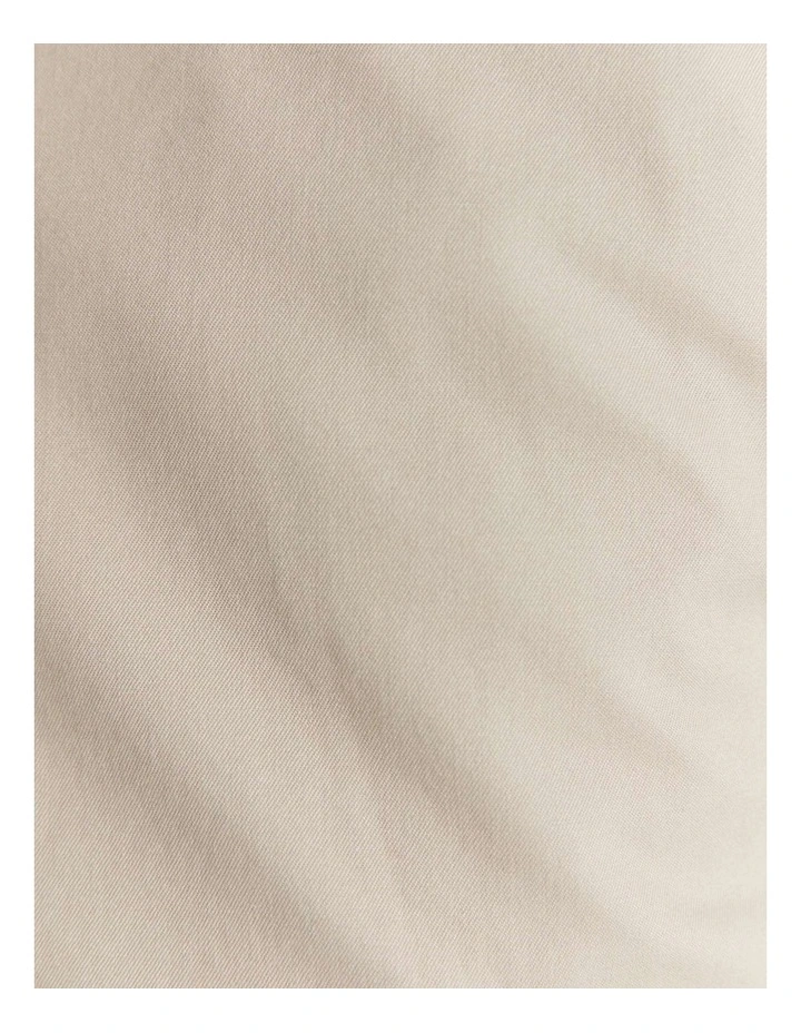 Cargo Short in Limestone image 4