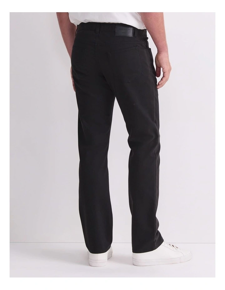 Bedford Jeans in Black image 2