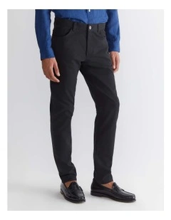 Tapered Bedford Jean in Black