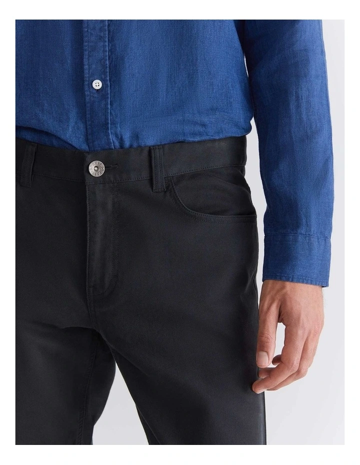 Tapered Bedford Jean in Black image 4