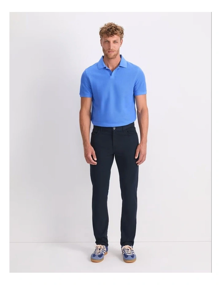 Tapered Bedford Jeans in Blue image 4