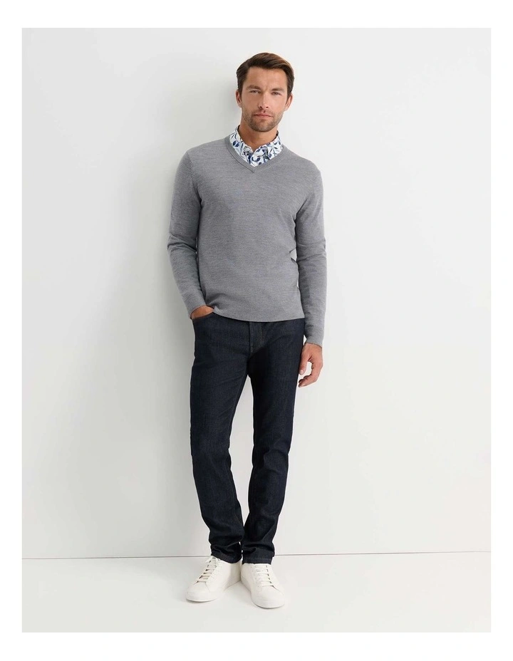 Merino V-Neck Knit in Grey image 3