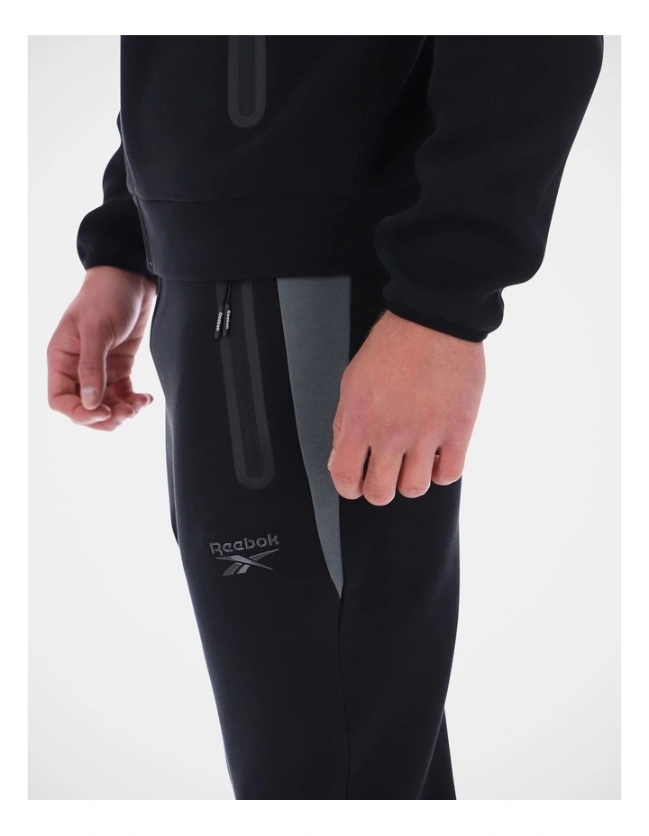Panel Jogger in Black/Grey 5 image 3