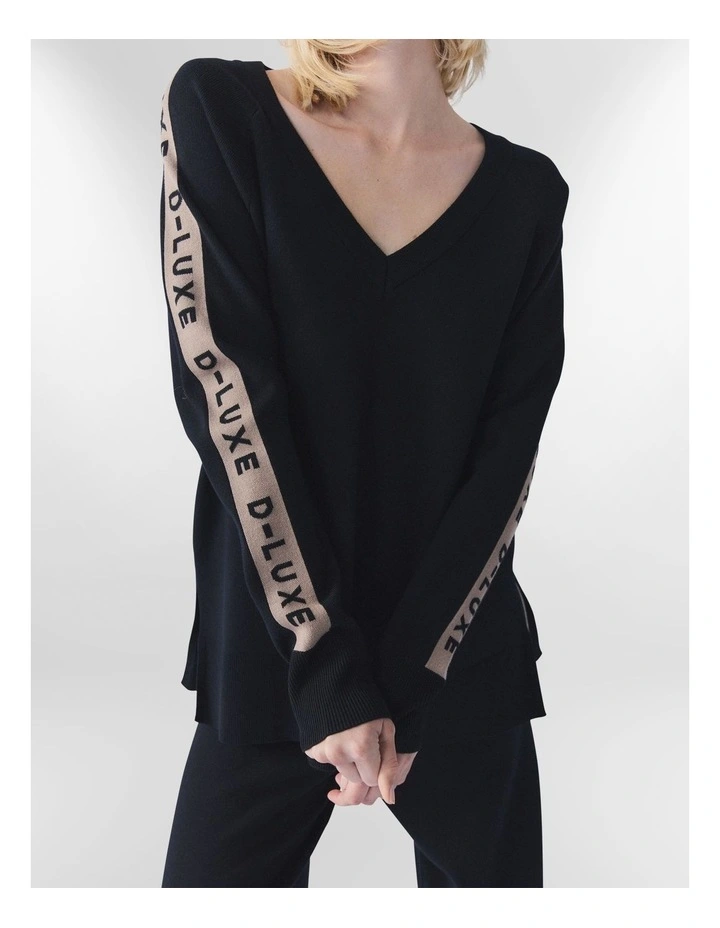D-Luxe Logo Panel Knit in Black image 3