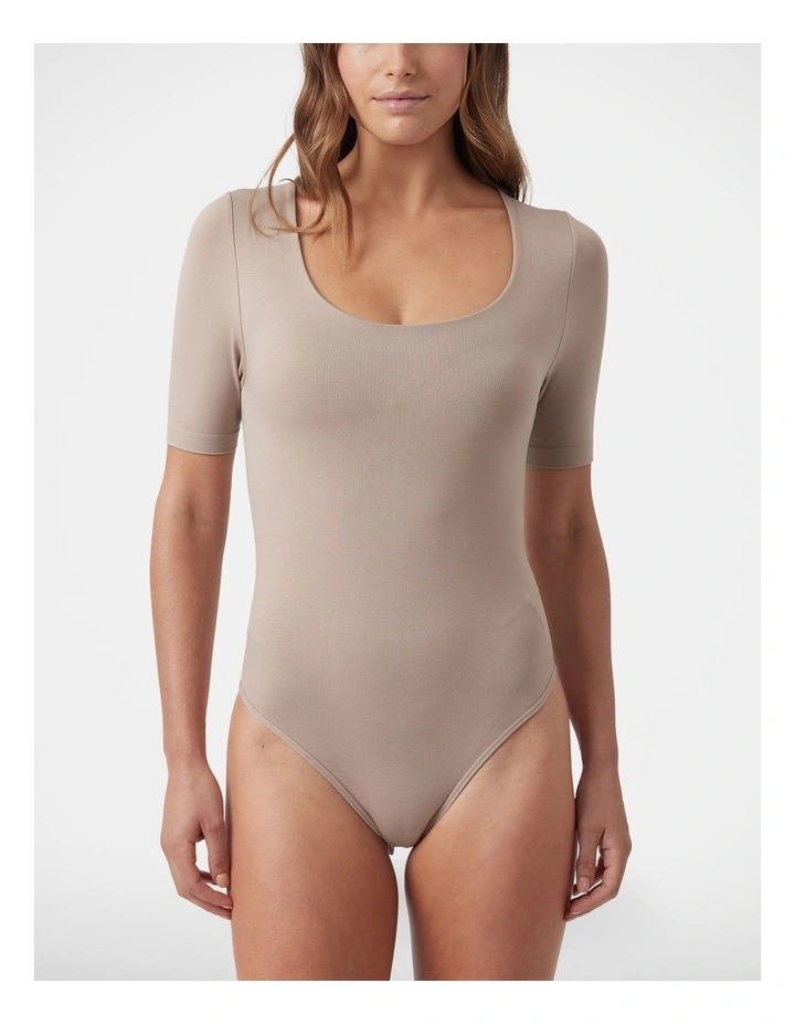 Seamless Short Sleeve Bodysuit in Oyster image 3