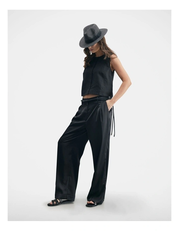 Shannon Linen Top in Black image 1