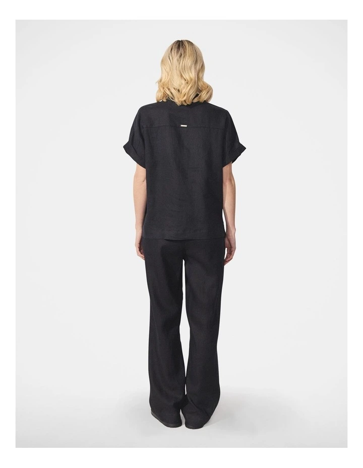 D-Luxe Pocket Linen Shirt in Black image 2