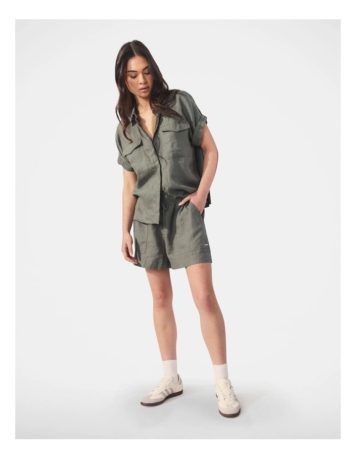 D-Luxe Pocket Linen Shirt in Green image 1