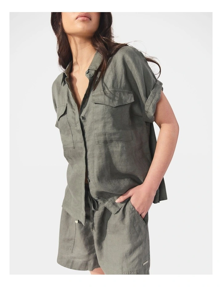 D-Luxe Pocket Linen Shirt in Green image 3