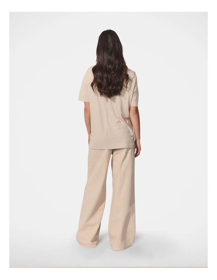 D-Luxe Linen Blend Logo Tee in Beige image 2