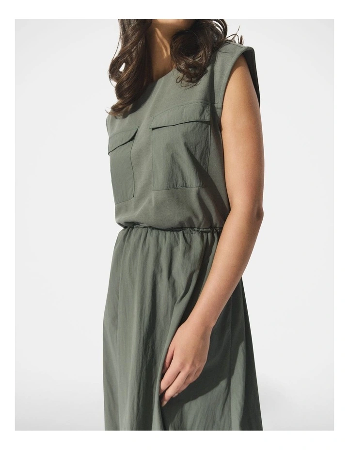 D-Luxe Splice Nylon Midi Dress in Green image 3