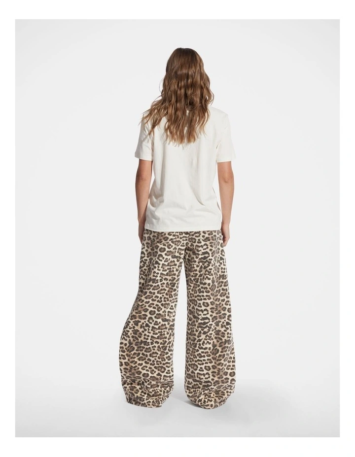 Le Marais Text Tee in Vanilla image 2