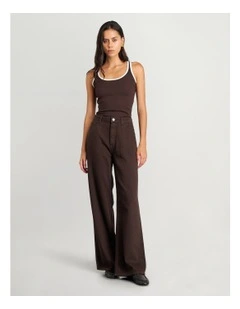 Loe Mid Rise Straight Jean in Brown