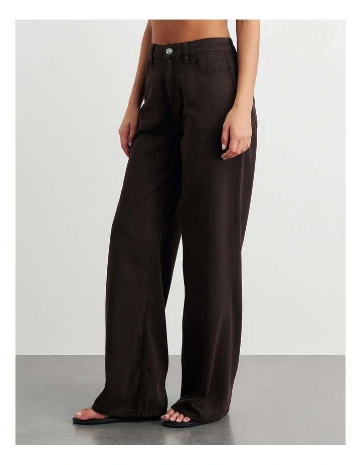 Loe Mid Rise Straight Jean in Brown image 3