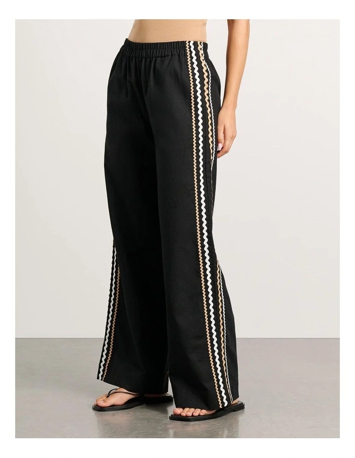 Liv Wide Leg Pant in Black image 4