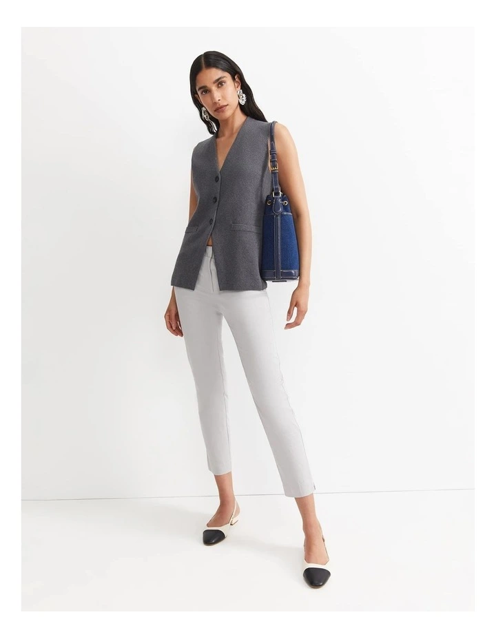 Evie Capri Pant image 3