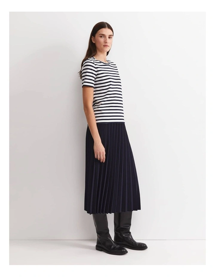 Perfect Tee image 4