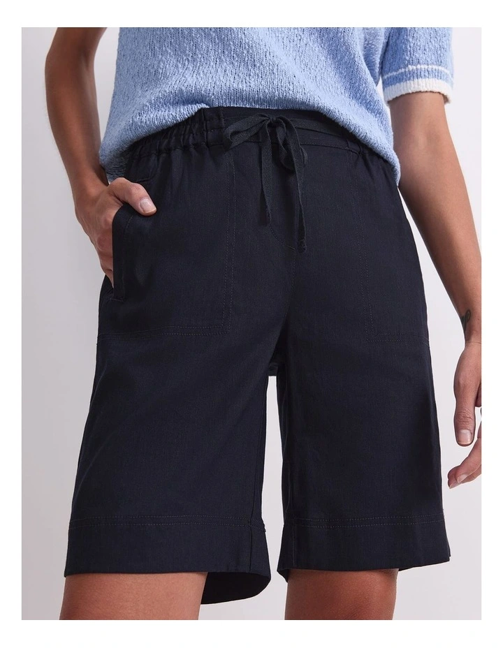 Rosa Linen Short in Classic Navy image 6