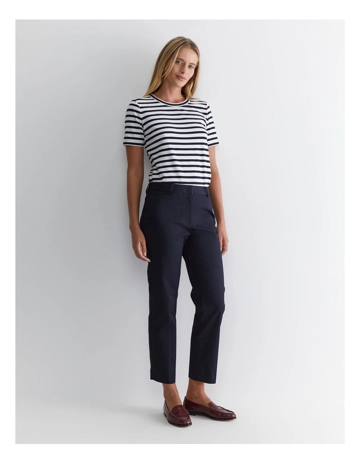 Evie Straight Capri Pant in Classic Navy image 2