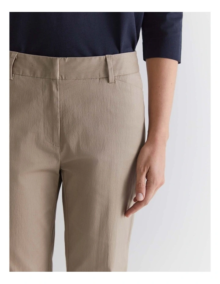 Evie Straight Capri Pant in Cappuccino image 4