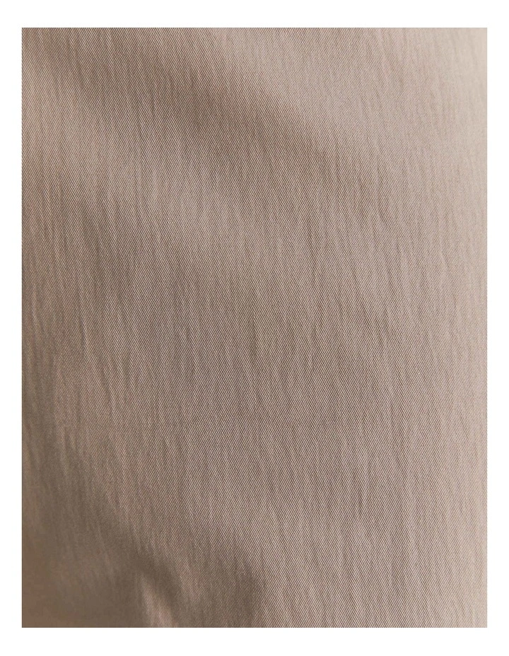 Evie Bermuda Shorts in Cappuccino image 5