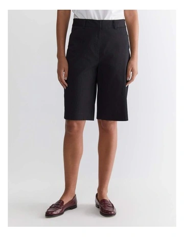 Evie Bermuda Shorts in Black