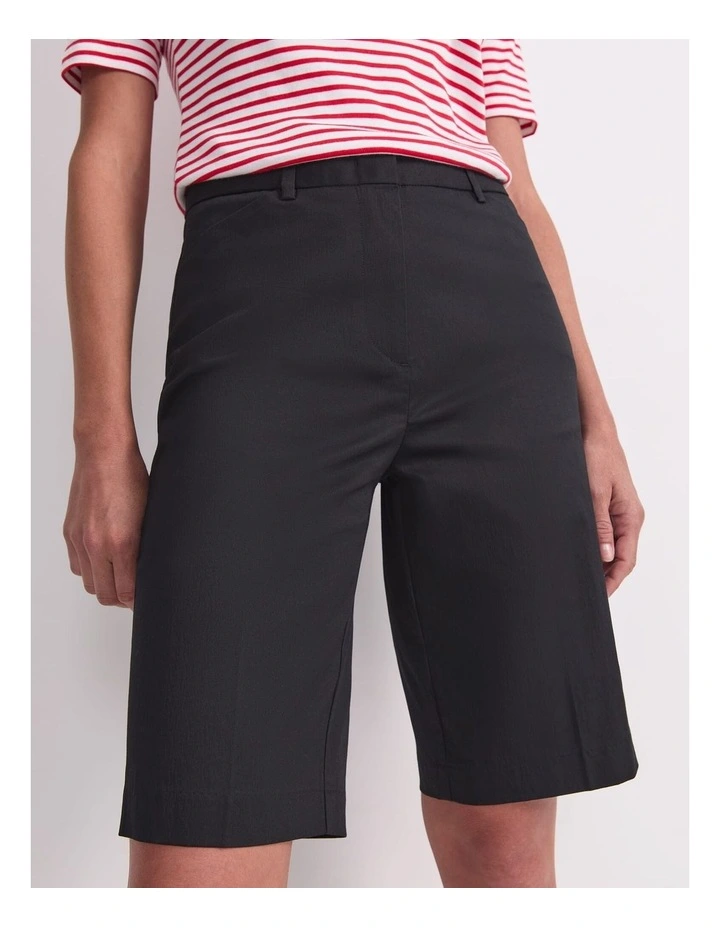 Evie Bermuda Shorts in Black image 6