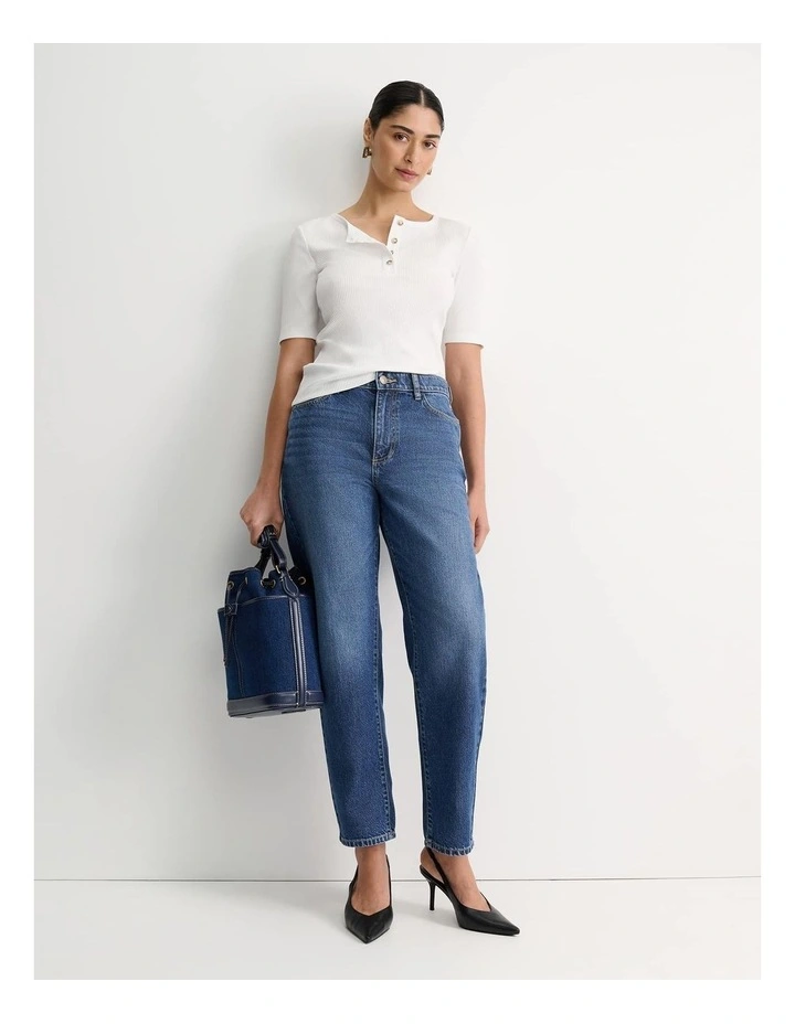 Pippa Barrel Jeans in Blue Wash image 4