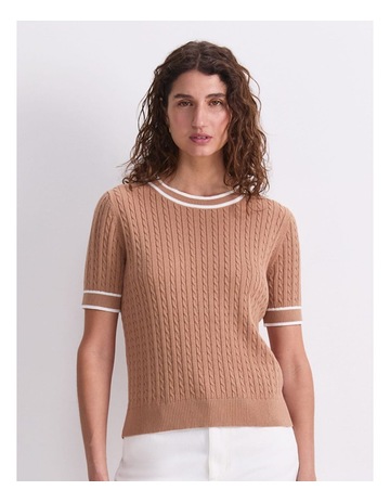 Tan/White colour