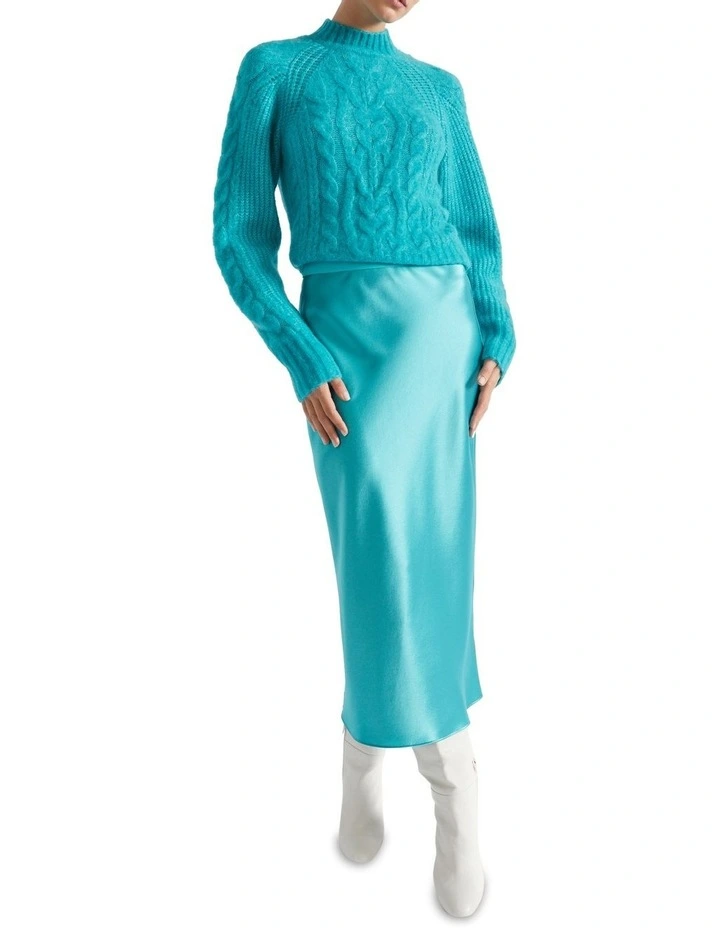 Plait Cable Knit in Blue image 4