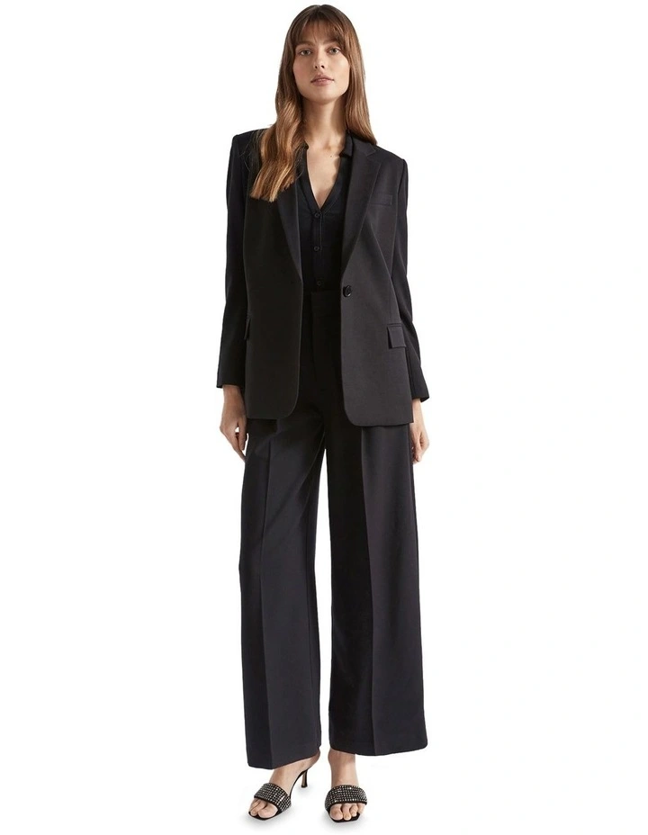 Relaxed Boyfriend Blazer in Black image 3