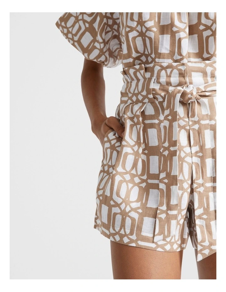 Linen Retro Shorts in Beige image 3