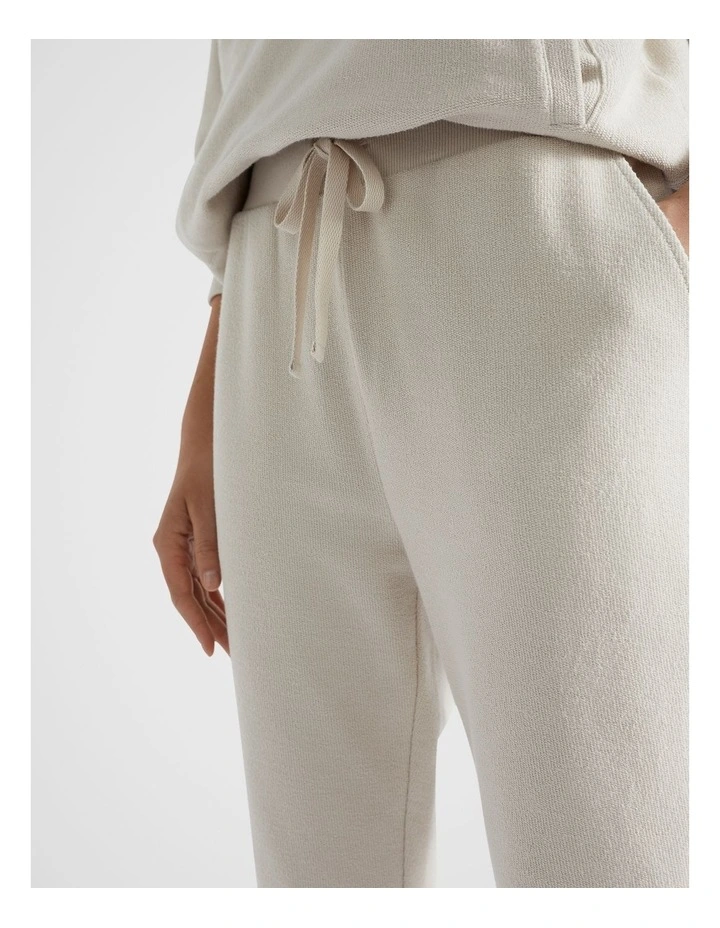 Reverse Terry Trackpant in Oat image 3