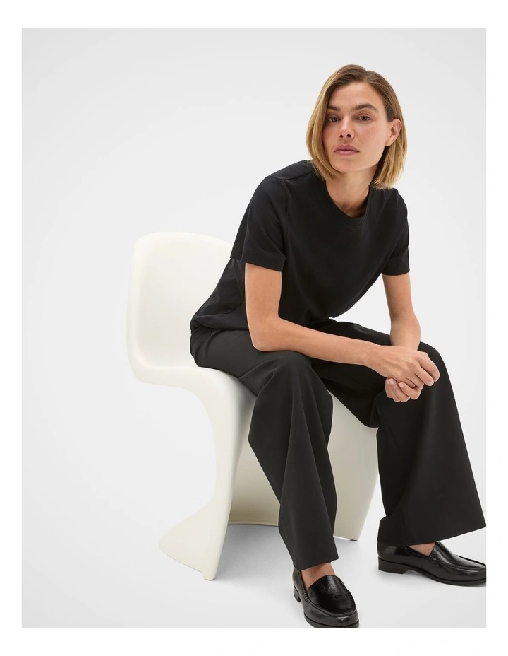 Core Neat Tee in Black image 3